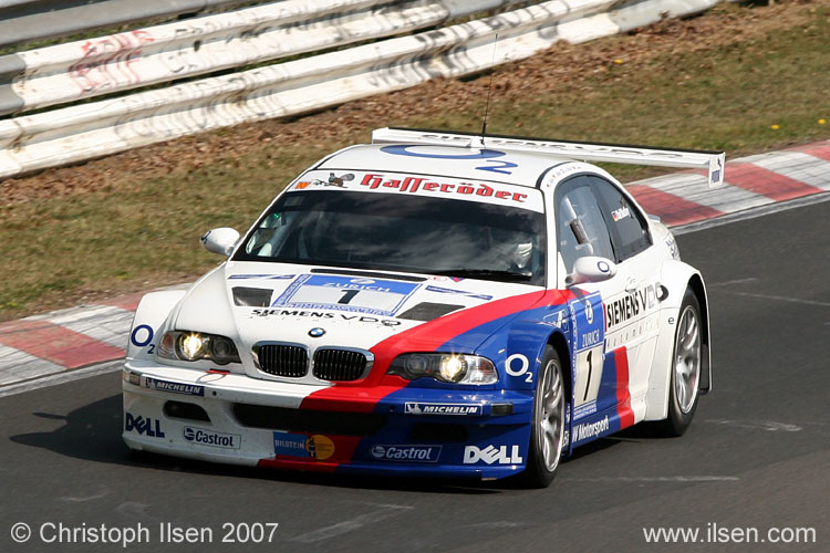 BMW-M3GTR-1